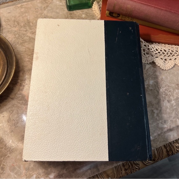 Webster's Encyclopedia of Dictionaries New American Edition 1978 Large Type - Picture 5 of 9